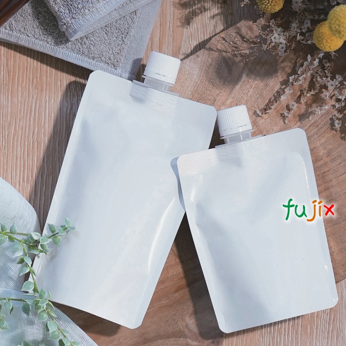 DS16-VW0300 夢パック スパウトパウチ(キャップ付) スタンド袋 110×180(33.5)mm 600枚／ケース スパウト口内径16mm 食品非推奨 日本製 カウパック